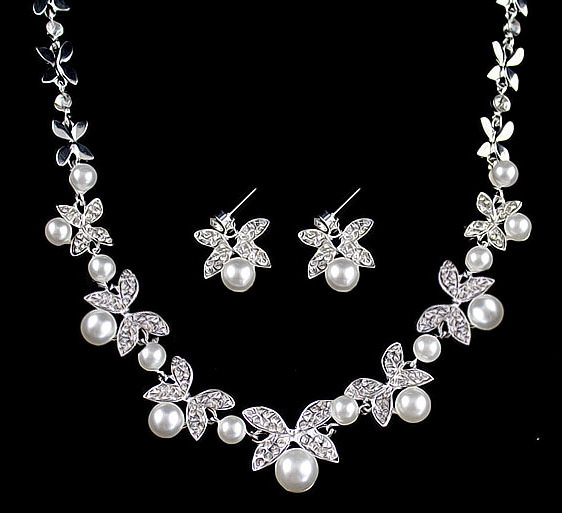 Elegant Leaf Jewelry Set