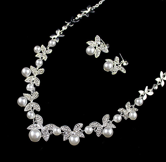 Elegant Leaf Jewelry Set