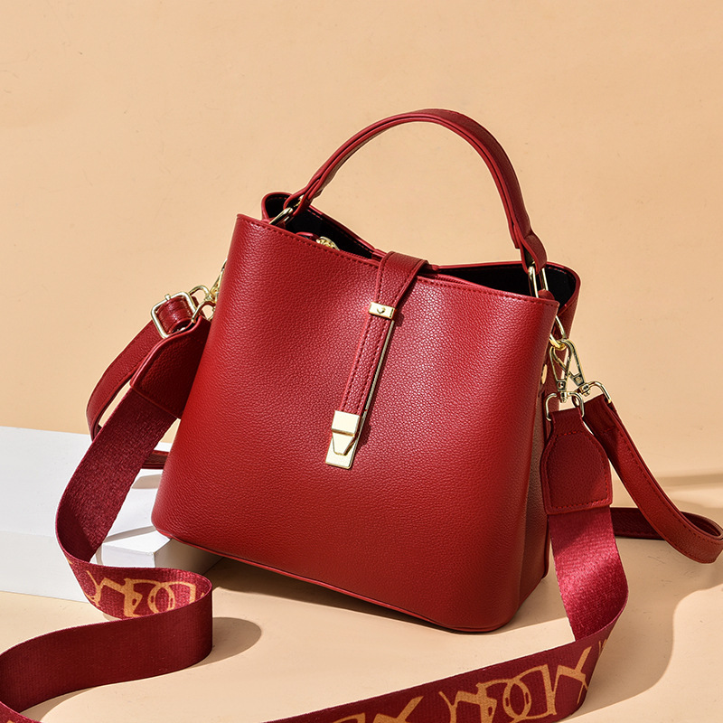 Sweet Bucket Bag - Image 2