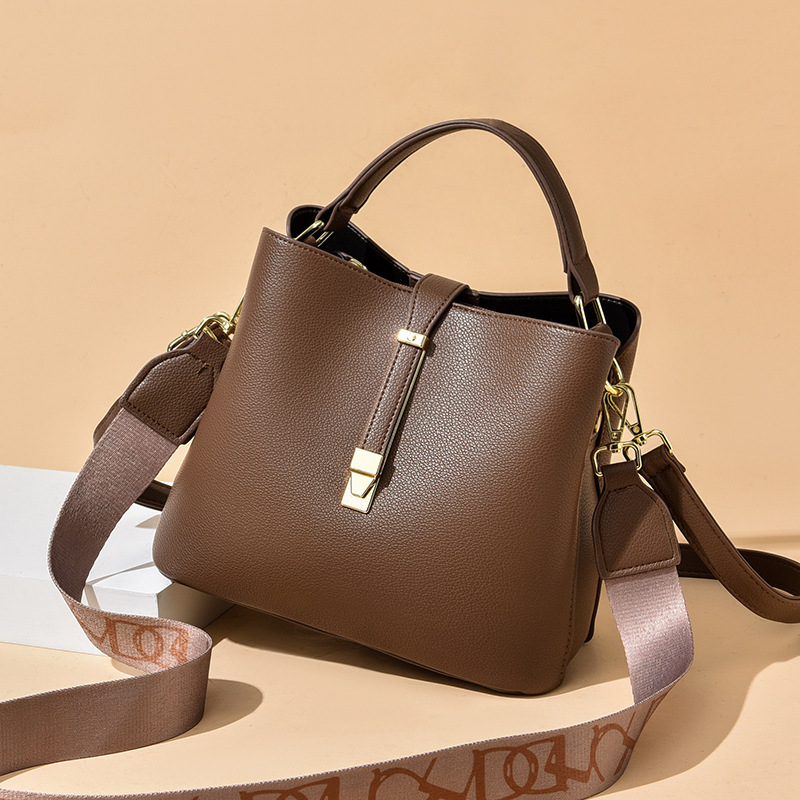 Sweet Bucket Bag - Image 3
