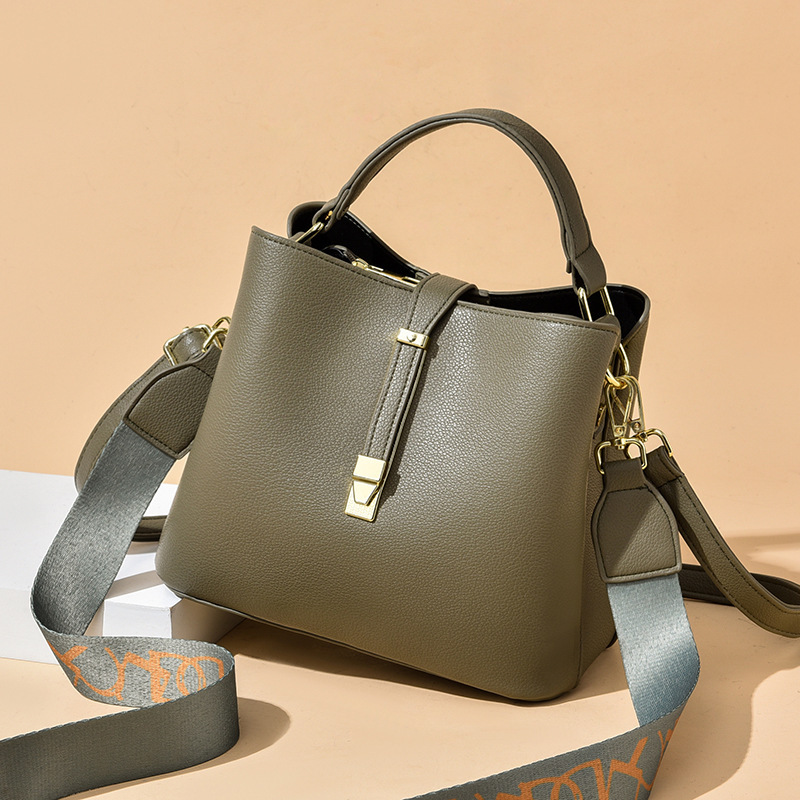 Sweet Bucket Bag - Image 4