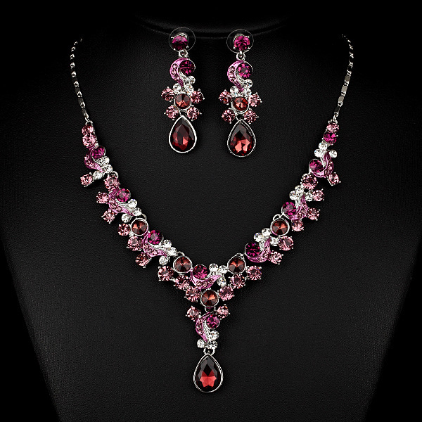Crystal Bridal Jewelry Set - Image 6