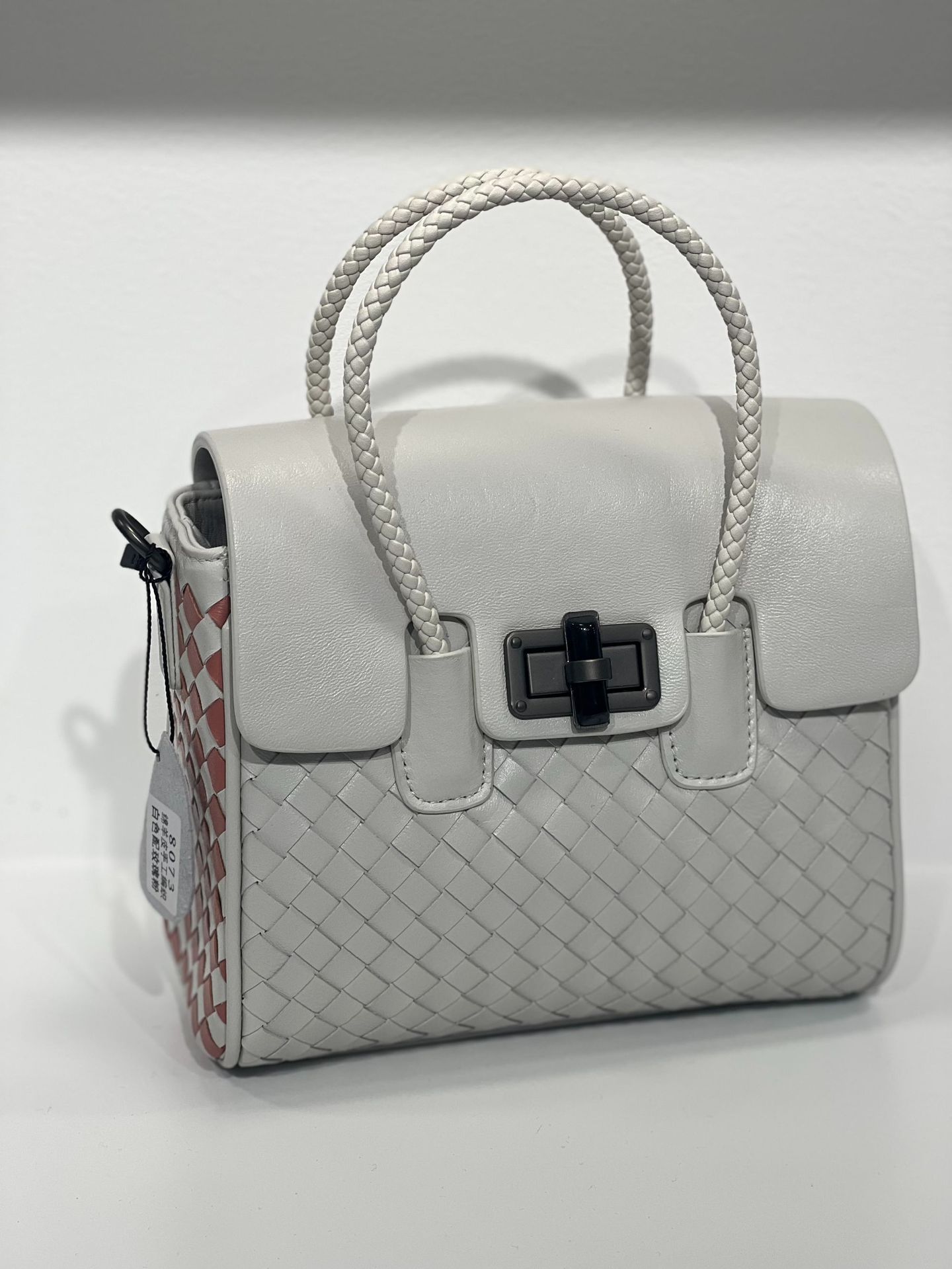Vintage Elegance Handbag