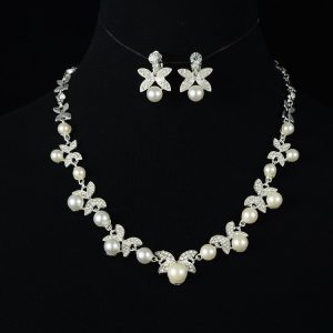 pearl clover necklace and earrings jewelry set for women