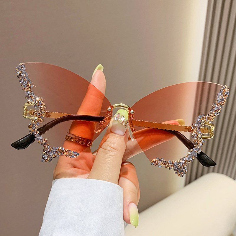 Phoenix Diamond Sunglasses - Image 5