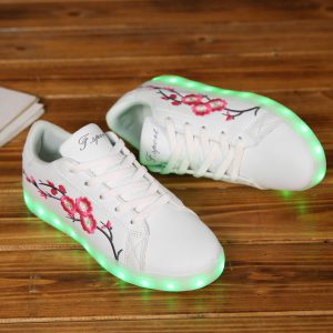 Ladies’ sneakers