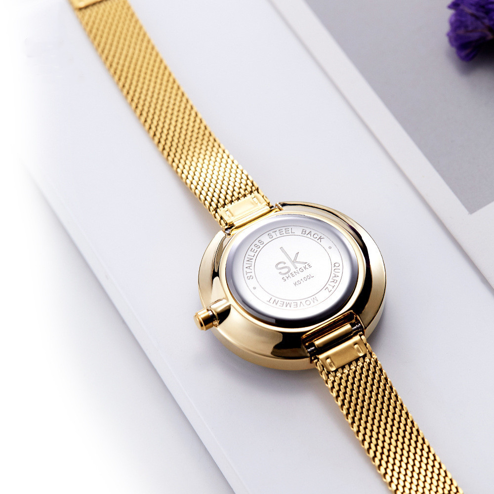 Ladies mesh strap glass watch - Image 3