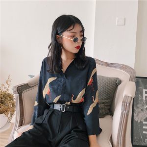 Women's Vintage Crane Print V-Neck Blouse