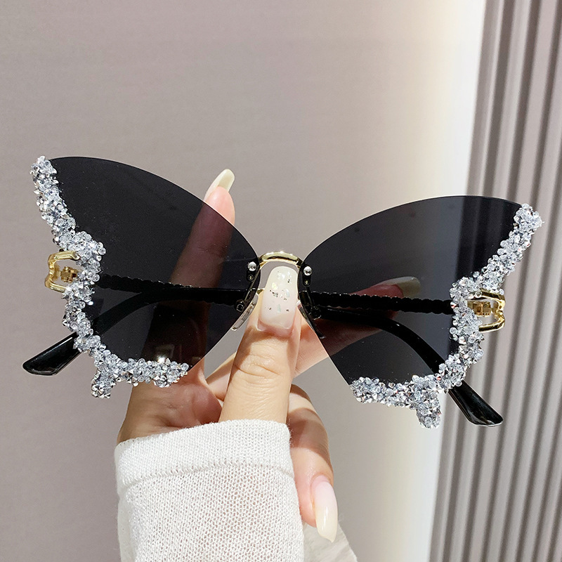 Phoenix Diamond Sunglasses - Image 10