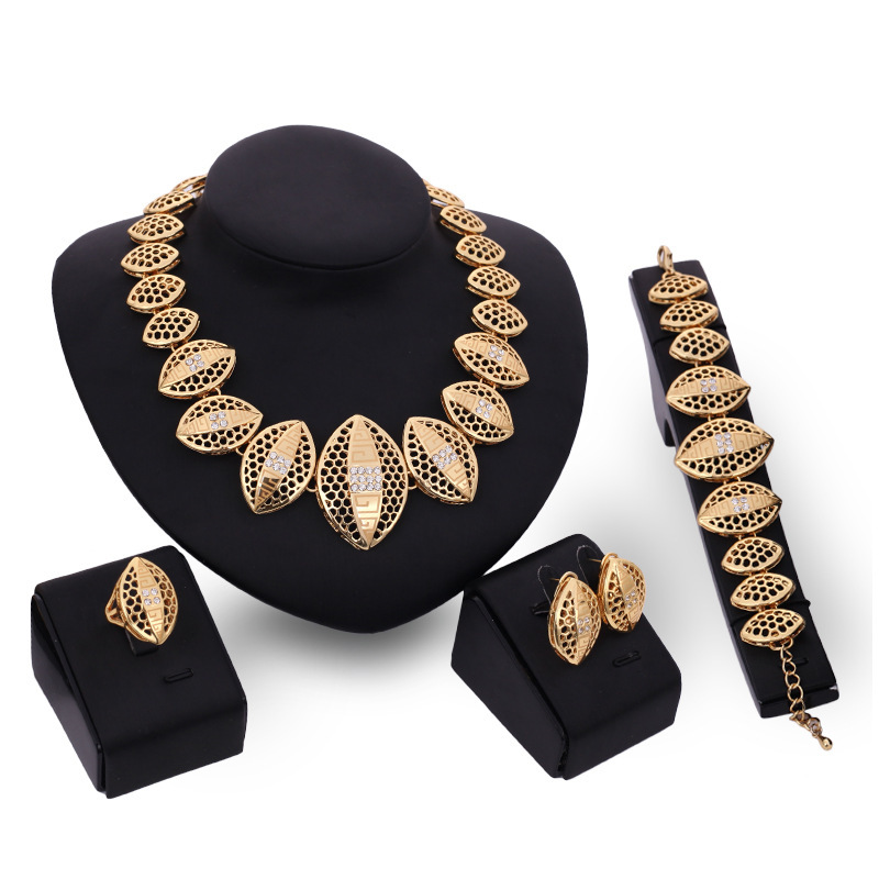 18k gold leaf jewelry set with necklace earrings and bracelet for women