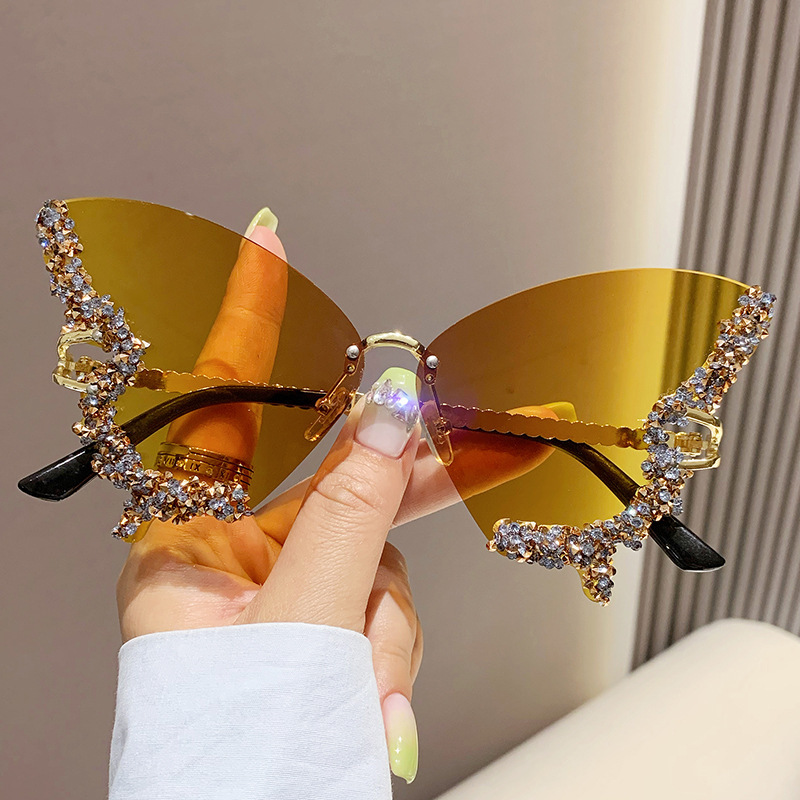 Phoenix Diamond Sunglasses - Image 3