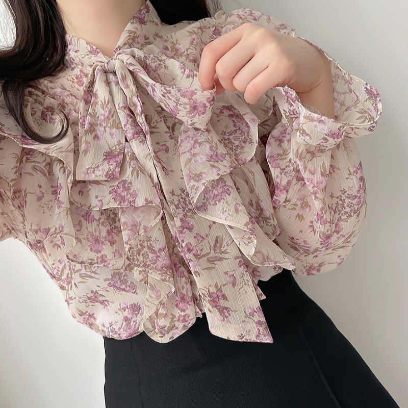 Women’s Floral Tie Neck Blouse