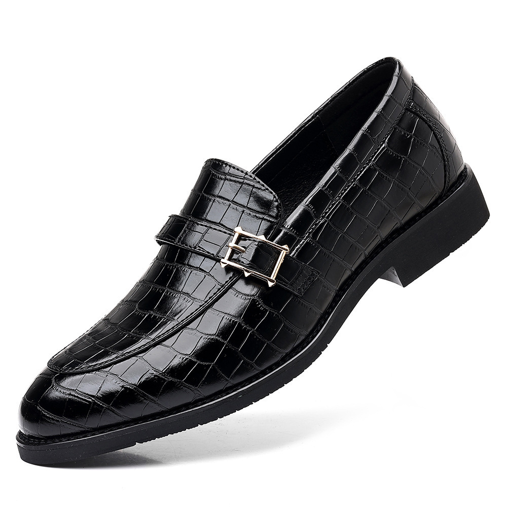 men's plus size casual leather shoes with comfortable fit and modern everyday styling