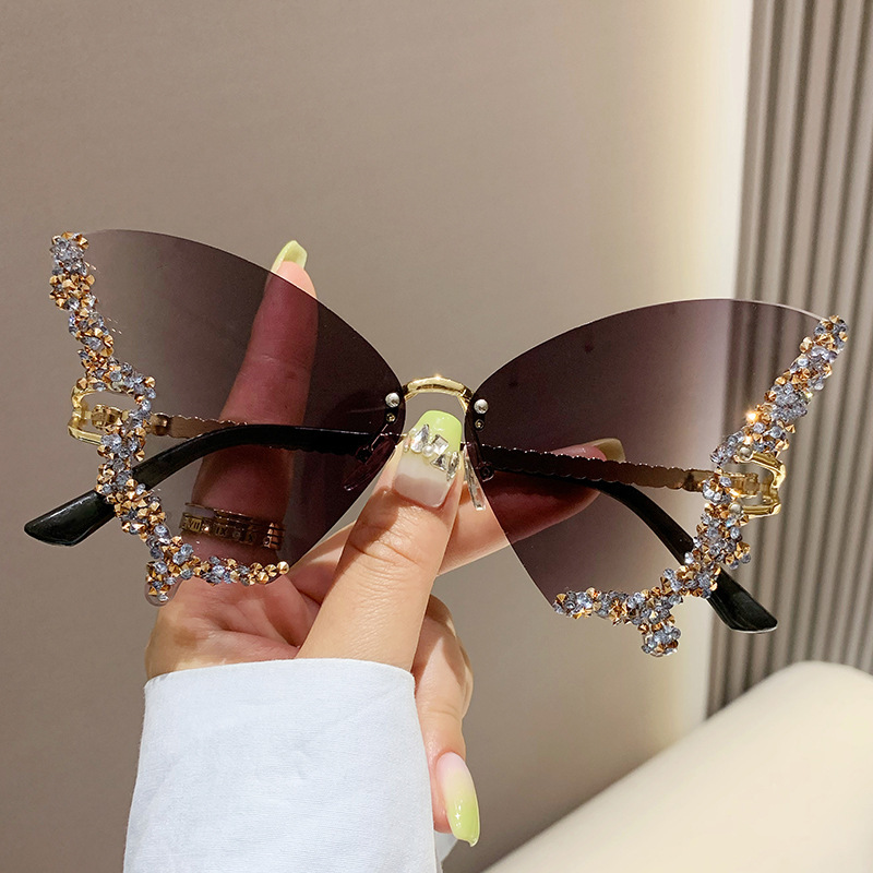 Phoenix Diamond Sunglasses - Image 8