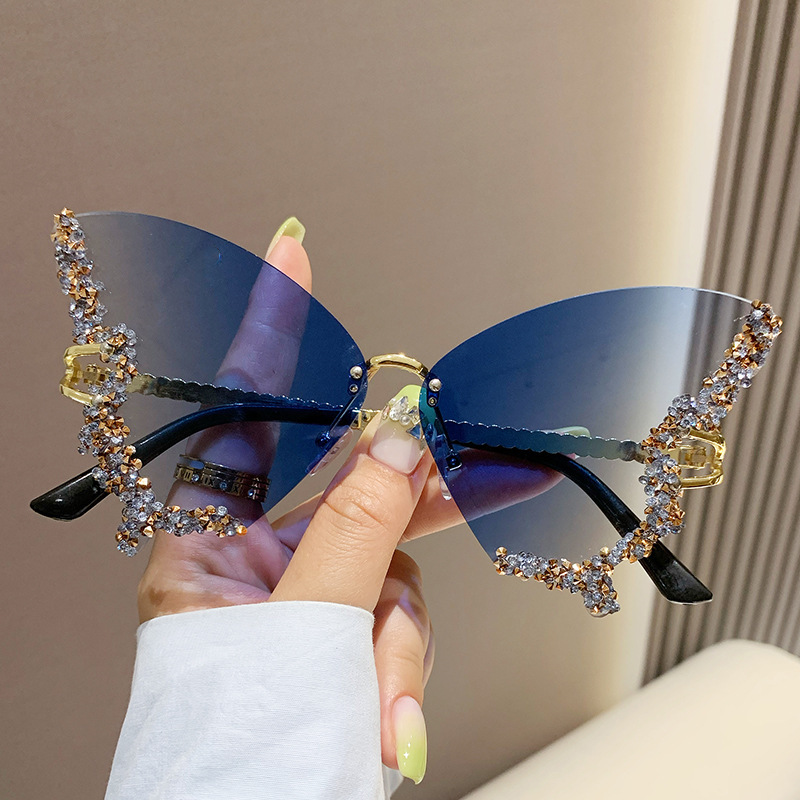 Phoenix Diamond Sunglasses - Image 7