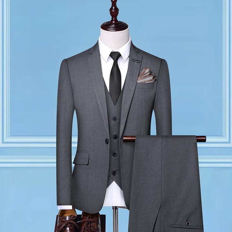 Men’s Solid Three-Piece Wedding Suit
