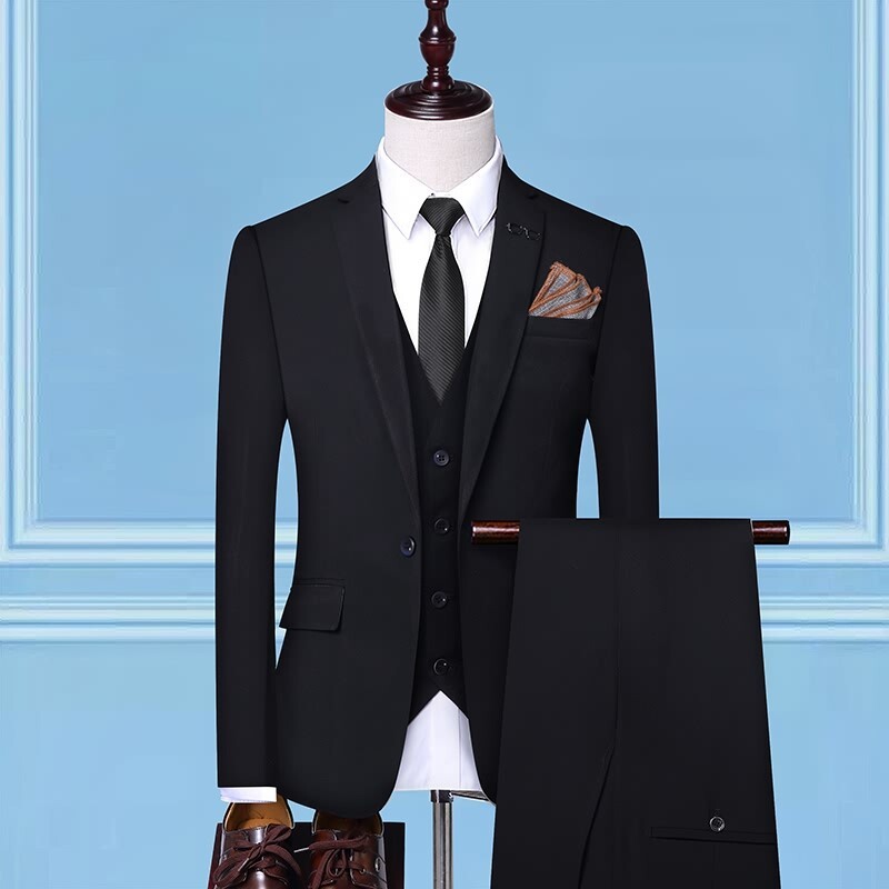 Men’s Solid Three-Piece Wedding Suit